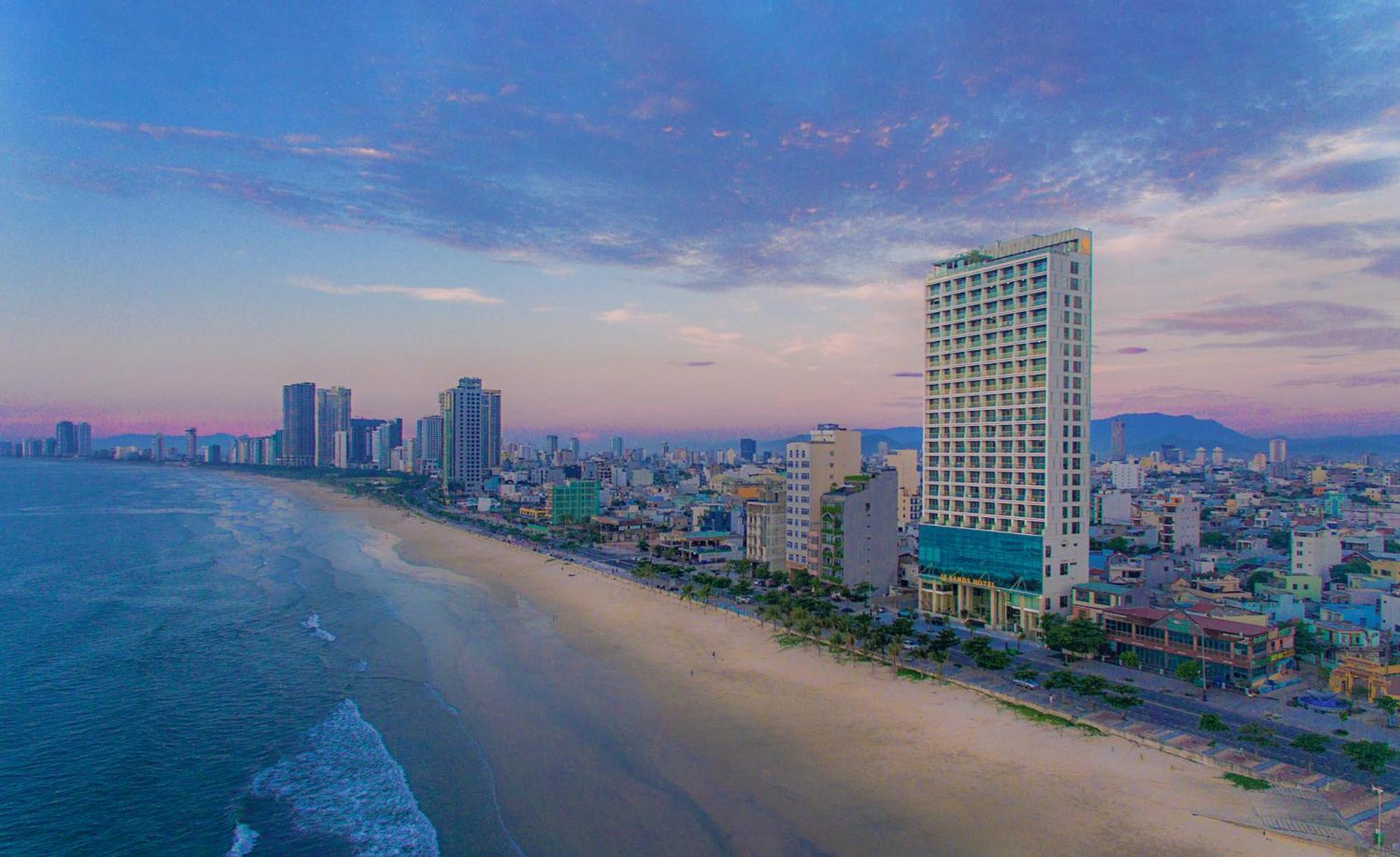 Le Sands Oceanfront Danang Hotel Exterior photo